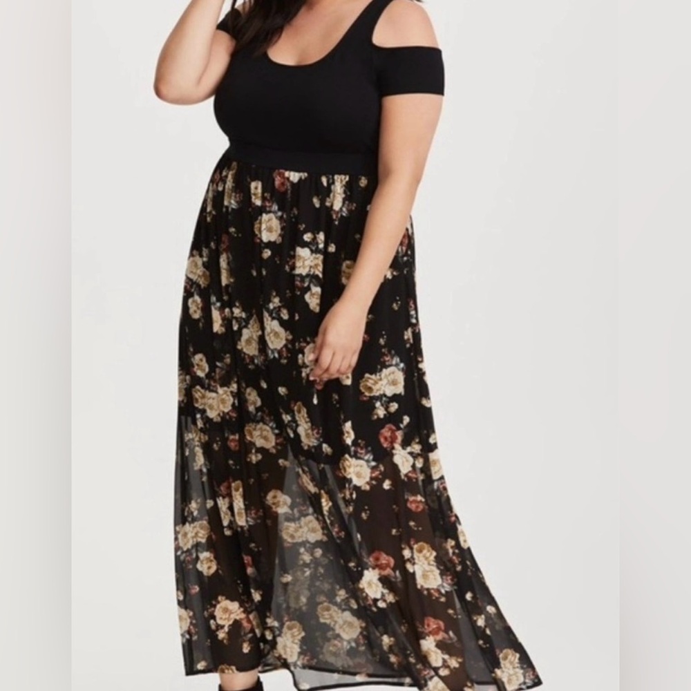 Torrid Cold Shoulder Black Floral Maxi Dress (Size 2)